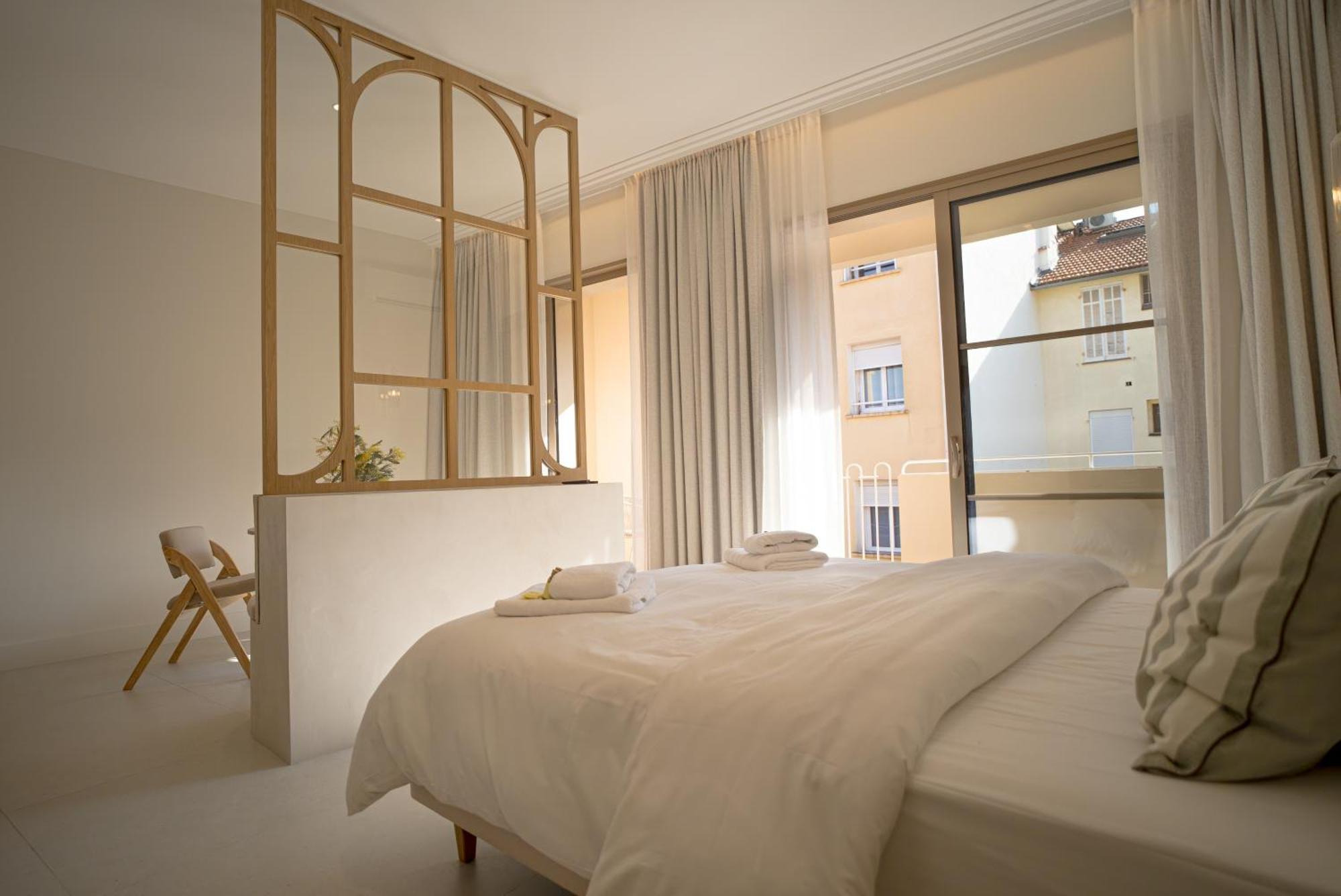 Studios Raffines Avec Terrasses - Plages, Ville Et Gare A Pied - Maison Raphael Saint-Raphaël Eksteriør bilde