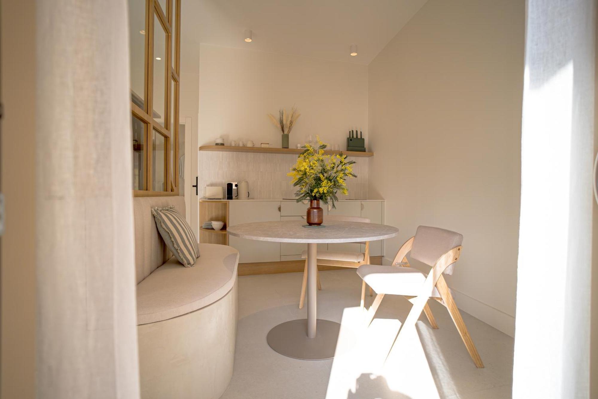 Studios Raffines Avec Terrasses - Plages, Ville Et Gare A Pied - Maison Raphael Saint-Raphaël Eksteriør bilde
