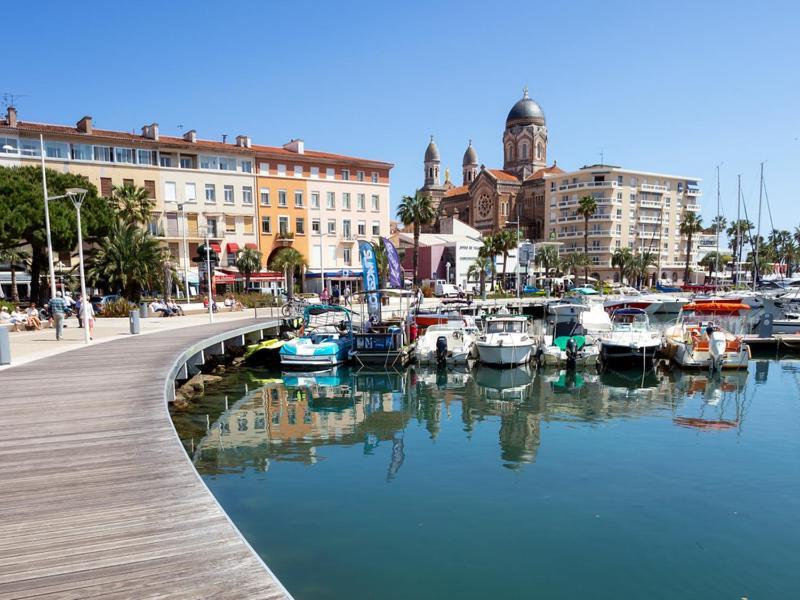 Studios Raffines Avec Terrasses - Plages, Ville Et Gare A Pied - Maison Raphael Saint-Raphaël Eksteriør bilde